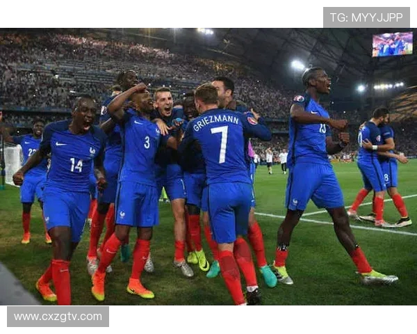 阿森纳对阵莱切斯特城历史交锋回顾与英超争冠走势前瞻分析战术看点